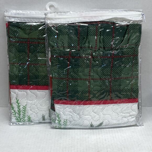 2 Christmas Poinsettia Lattice Pillow Shams Standard Quilted Holiday Decoration - Picture 3 of 9